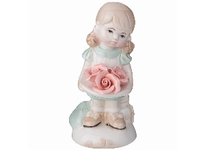 Фигурка девочка с розами, 5,6*5*12,5см